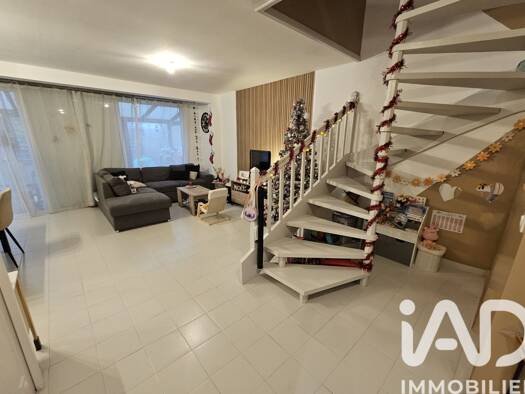 Maison à vendre 289 000 € 5 pièces 4 chambres 109 m² Sud Parmain 95620