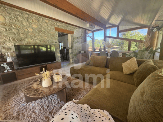 Maison à vendre 649 000 € 5 pièces 3 chambres 133 m² 2 500 m² de terrain Sud Reignier-Ésery 74930