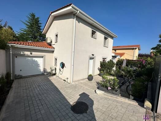 Maison à vendre 560 000 € 5 pièces 1 chambre 131 m² 304 m² de terrain Zone Centrale Chaponost 69630