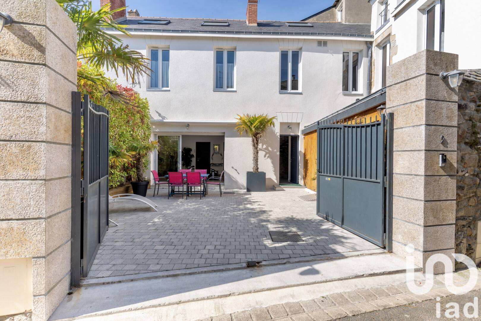 Maison à vendre, 197m², LE POULIGUEN