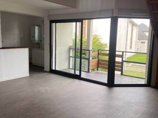 Duplex à vendre 313 000 € 4 pièces 3 chambres 106 m² Étage 2/3 Douvres-la-Délivrande 14440