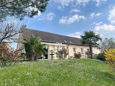 Maison à vendre 230 000 € 4 pièces 3 chambres 131 m² 2 400 m² de terrain Estivareilles 03190