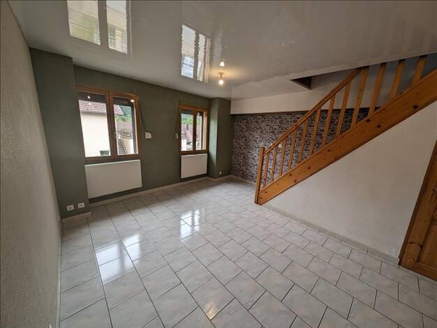 Duplex à louer 612 € 3 pièces 2 chambres 60 m² 1er étage Quingey 25290