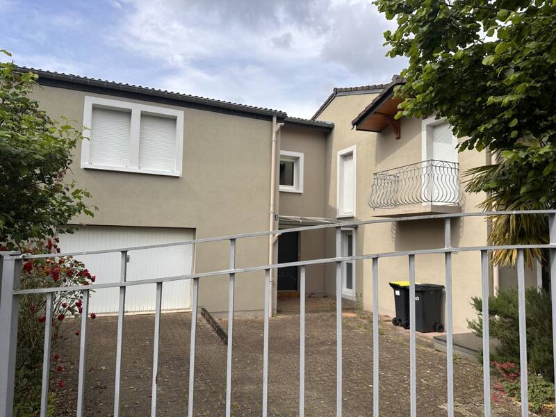 Maison à louer, 168m², SCY CHAZELLES