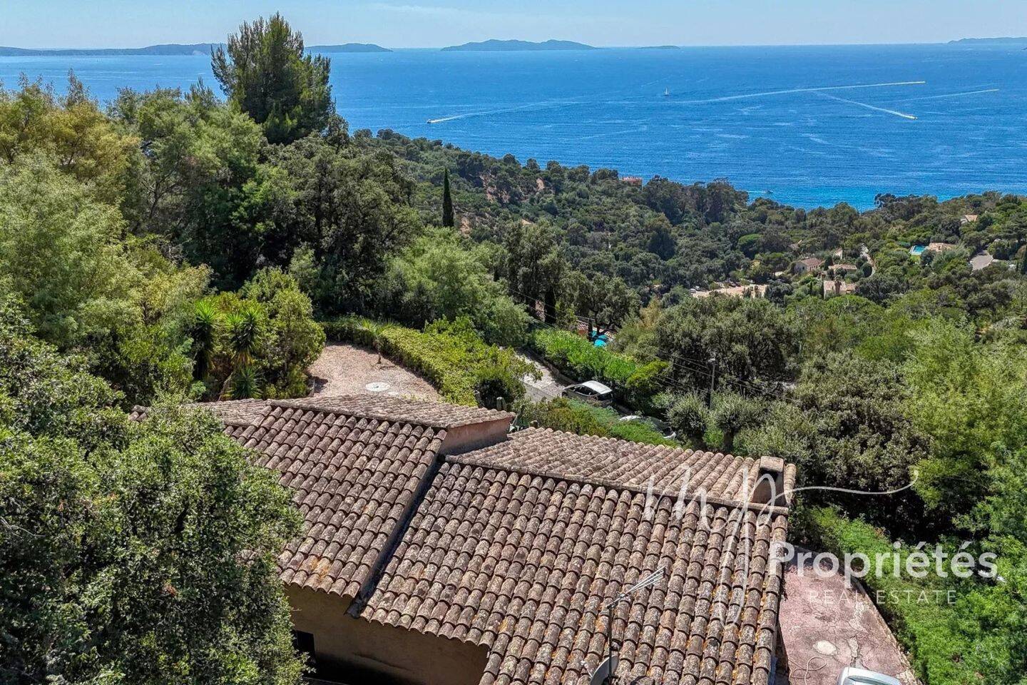 Maison à vendre, 136m², RAYOL CANADEL SUR MER