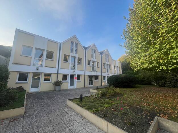 Espace bureau à louer 1 800 € 85 m² de bureaux Saint Germain en Laye 78100