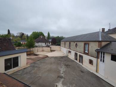 Immeuble à vendre 350 000 € 600 m² Longny Au Perche 61290
