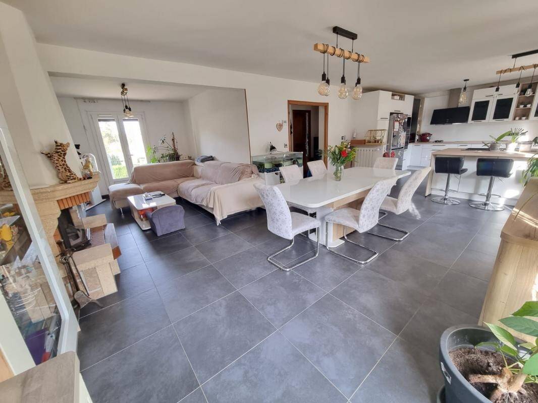 Maison à vendre, 130m², SIGNY SIGNETS