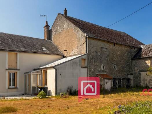 Maison à vendre 155 950 € 3 pièces 2 chambres 87 m² 2 544 m² de terrain Sermaises 45300