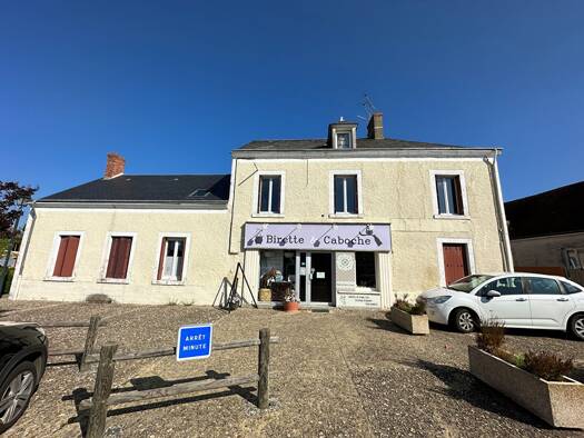 Maison à vendre 156 000 € 10 pièces 4 chambres 179 m² Montipouret 36230