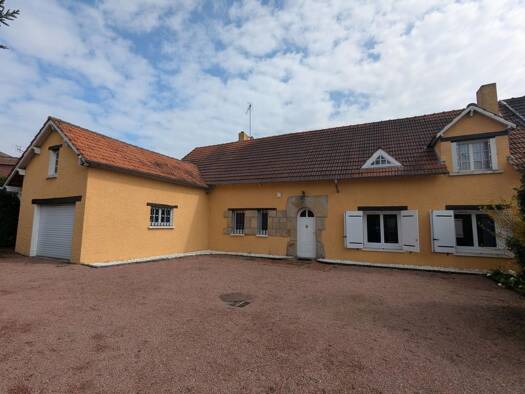 Maison à vendre 313 000 € 5 pièces 4 chambres 175 m² 900 m² de terrain Grand Ouest Saint-Jean-de-la-Ruelle 45140