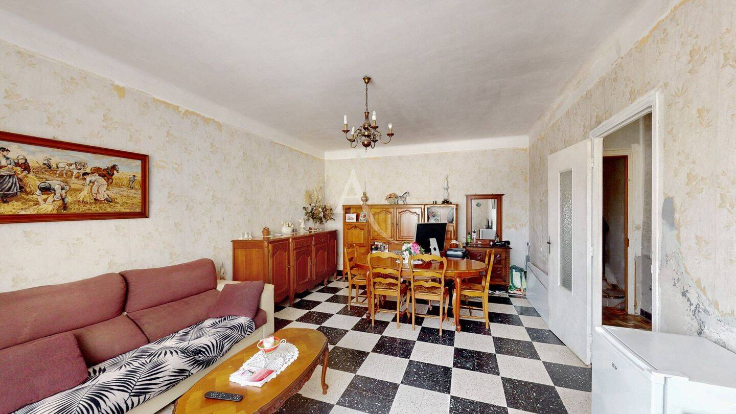 Maison à vendre, 373m², THEZAN DES CORBIERES
