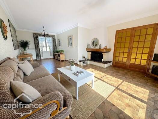 Maison à vendre 129 000 € 5 pièces 4 chambres 100 m² 1 850 m² de terrain Capucins-Garambeau-Grand Bournais Thouars 79100