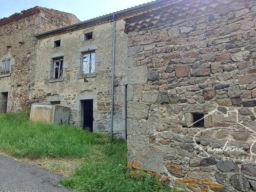 Maison à vendre 30 000 € 5 pièces 3 chambres 60 m² 155 m² de terrain Saint-Jean-des-Ollières 63520