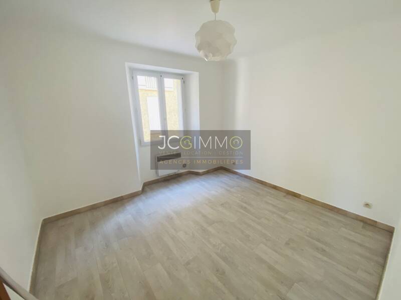 Maison à louer, 37m², PUGET VILLE