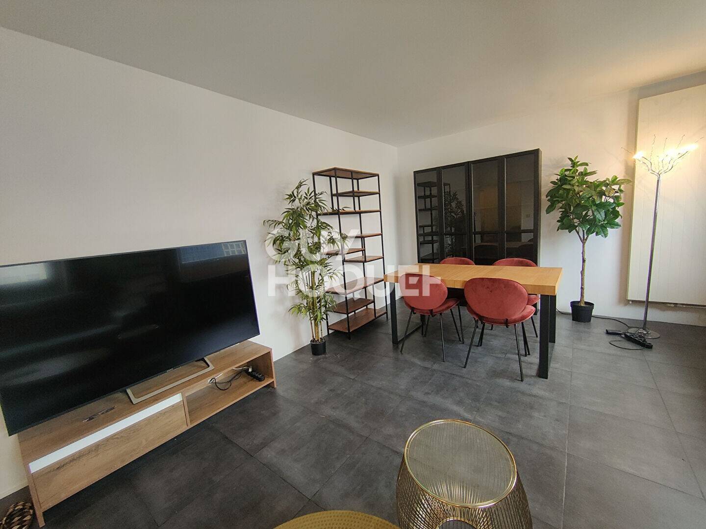 Maison à louer, 57m², COURBEVOIE