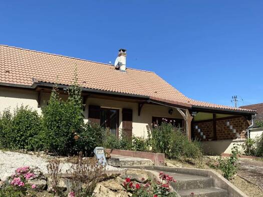 Maison de plain-pied à vendre 225 000 € 5 pièces 3 chambres 102 m² 1 000 m² de terrain Turcey 21540