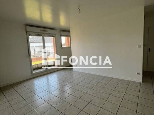 Appartement à louer 570 € 2 pièces 1 chambre 45 m² RDC Ouest Marck 62730