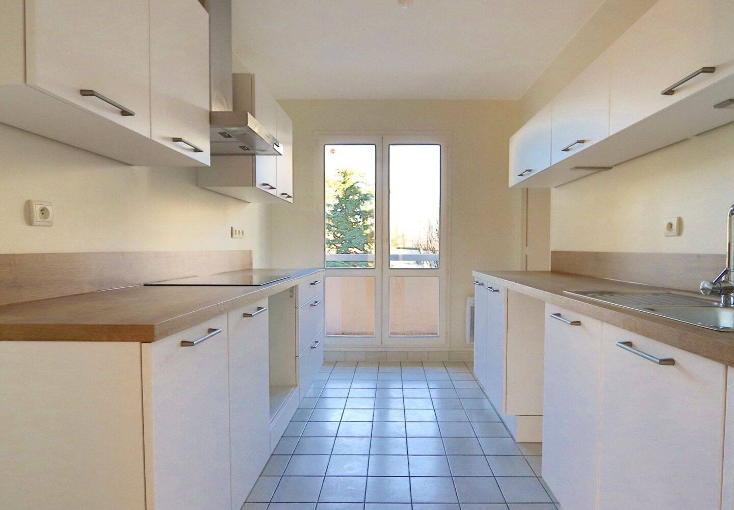 Maison à louer, 102m², SAINTE FOY LES LYON