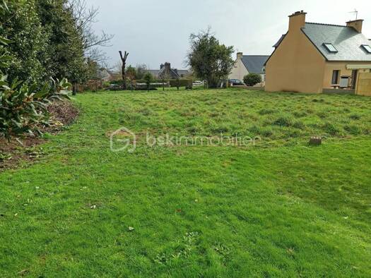 Terrain constructible viabilisé à vendre 48 240 € 804 m² de terrain Saint-Ségal 29590
