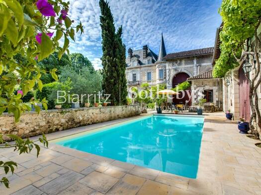 Château à vendre 1 750 000 € 15 pièces 15 chambres 1 050 m² 8 305 m² de terrain Habas 40290