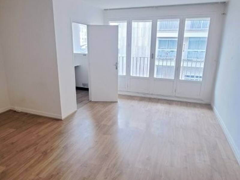 Maison à louer, 28m², PARIS 14E