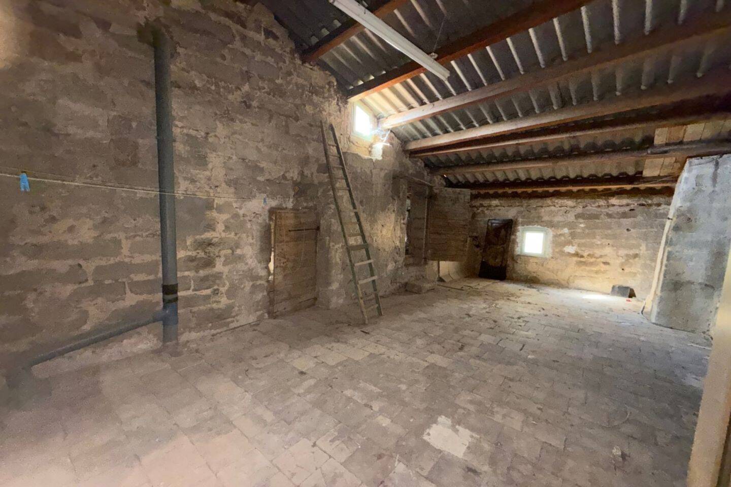 Maison à vendre, 115m², SAINT QUENTIN LA POTERIE