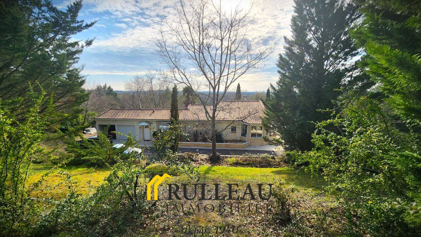 Maison à vendre, 136m², SAINT ROMAIN LA VIRVEE
