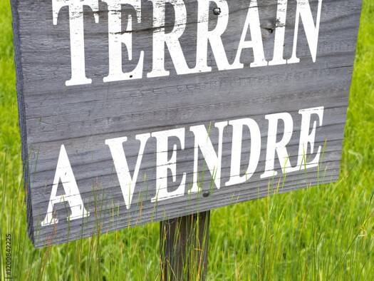 Terrain constructible à vendre 44 900 € 2 472 m² de terrain Londinières 76660