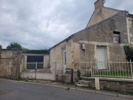 Maison à vendre 81 000 € 2 pièces 1 chambre 44 m² 176 m² de terrain Saint Sylvain 14190