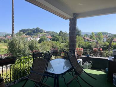 Maison à vendre 440 000 € 9 pièces 5 chambres 216 m² 536 m² de terrain St Jean Pied de Port 64220