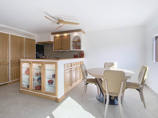 Appartement à vendre 490 000 € 3 pièces 2 chambres 76,39 m² Étage 5/5 Centre Ville Aix-en-Provence 13100