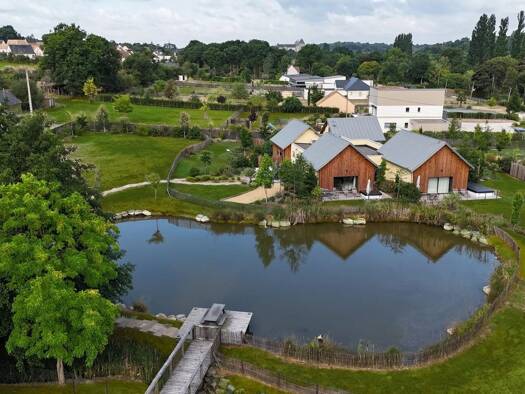 Maison à vendre 3 110 000 € 16 pièces 10 chambres 571 m² 15 460 m² de terrain Solesmes 72300