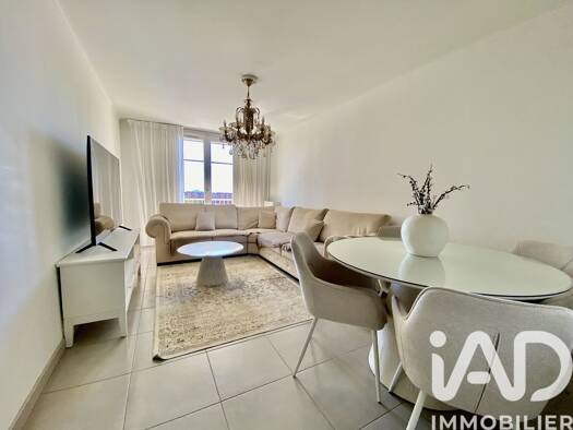 Appartement à vendre 185 000 € 3 pièces 2 chambres 61 m² Étage 5/8 Coupiane Est La Valette-du-Var 83160