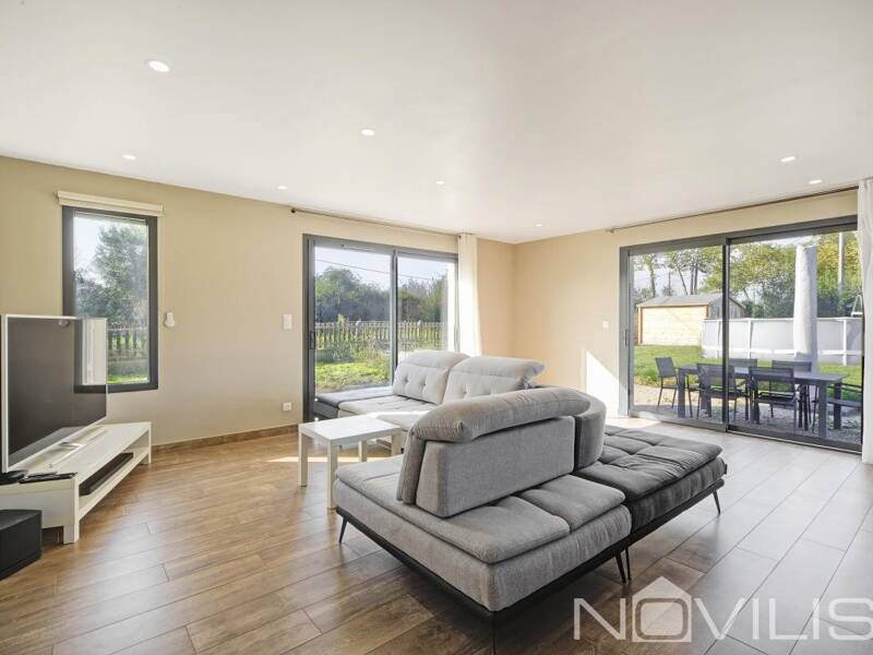 Maison à vendre, 124m², SAINTE FOY DE PEYROLIERES