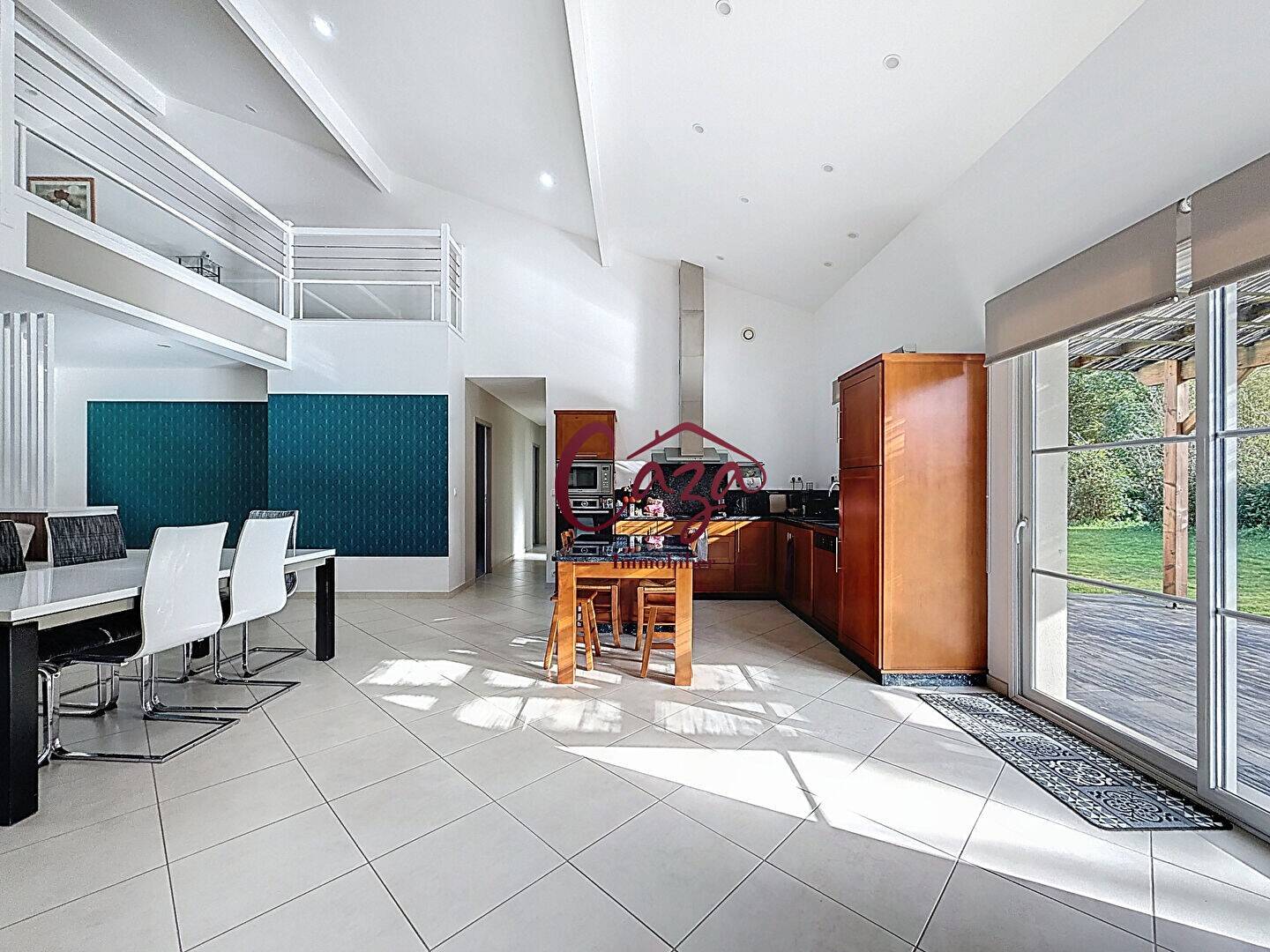 Maison à vendre, 150m², CAMBLANES ET MEYNAC