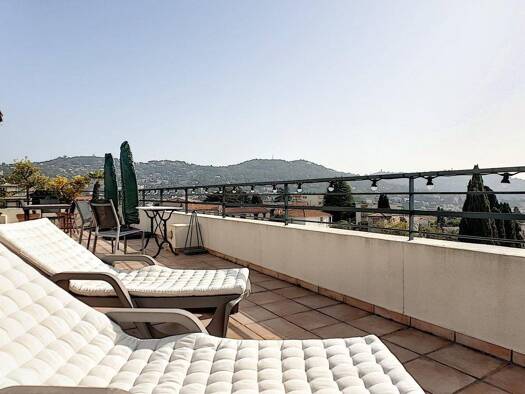 Duplex en viager occupé Bouquet 233 000 € 4 pièces 3 chambres 100 m² 6 étages Le Cannet 06110