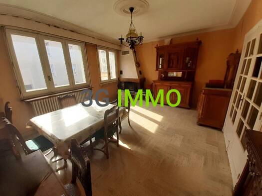 Maison à vendre 158 700 € 5 pièces 4 chambres 161 m² 282 m² de terrain Nord Ambert 63600