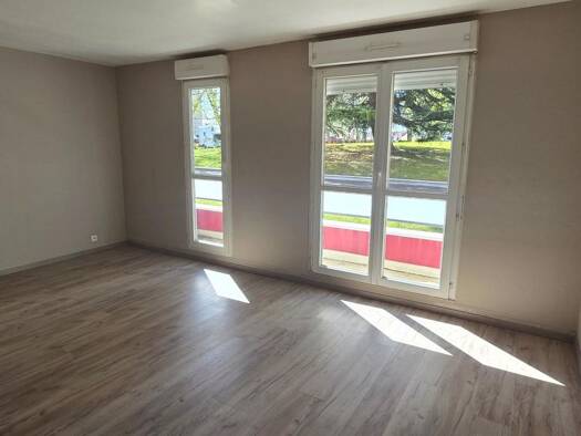 Appartement à vendre 131 000 € 2 pièces 1 chambre 32 m² RDC/9 Madeleine-Saint Léonard-Justices Angers 49000