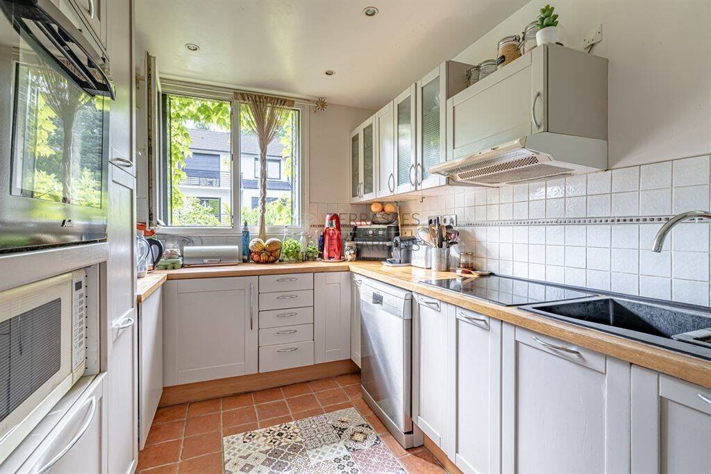Maison à vendre, 260m², SURESNES