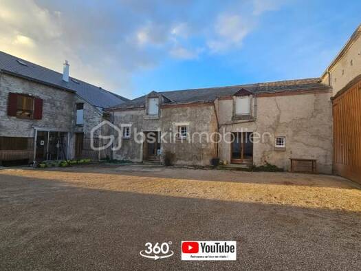 Maison à vendre 244 999 € 7 pièces 4 chambres 226 m² 2 000 m² de terrain Patay 45310