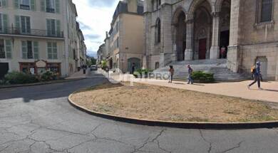 Local commercial à vendre 198 000 € 77 m² de surface de vente Pau 64000