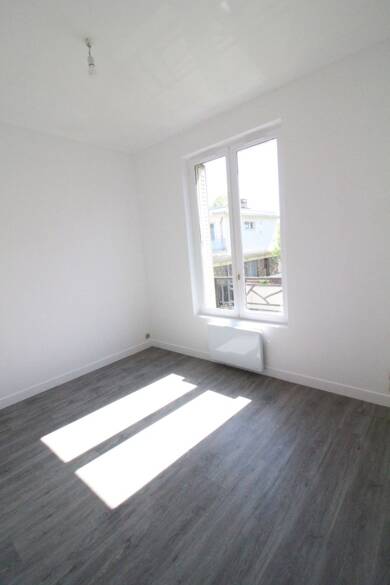 Appartement à louer 620 € 1 pièce 17 m² Étage 1/2 Maisons Alfort 94700