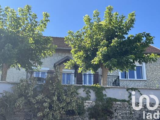 Maison à vendre 124 000 € 4 pièces 2 chambres 110 m² 719 m² de terrain Laferté-sur-Aube 52120