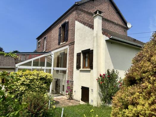 Maison à vendre 228 500 € 4 pièces 2 chambres 82 m² 446 m² de terrain Précy-sur-Oise 60460