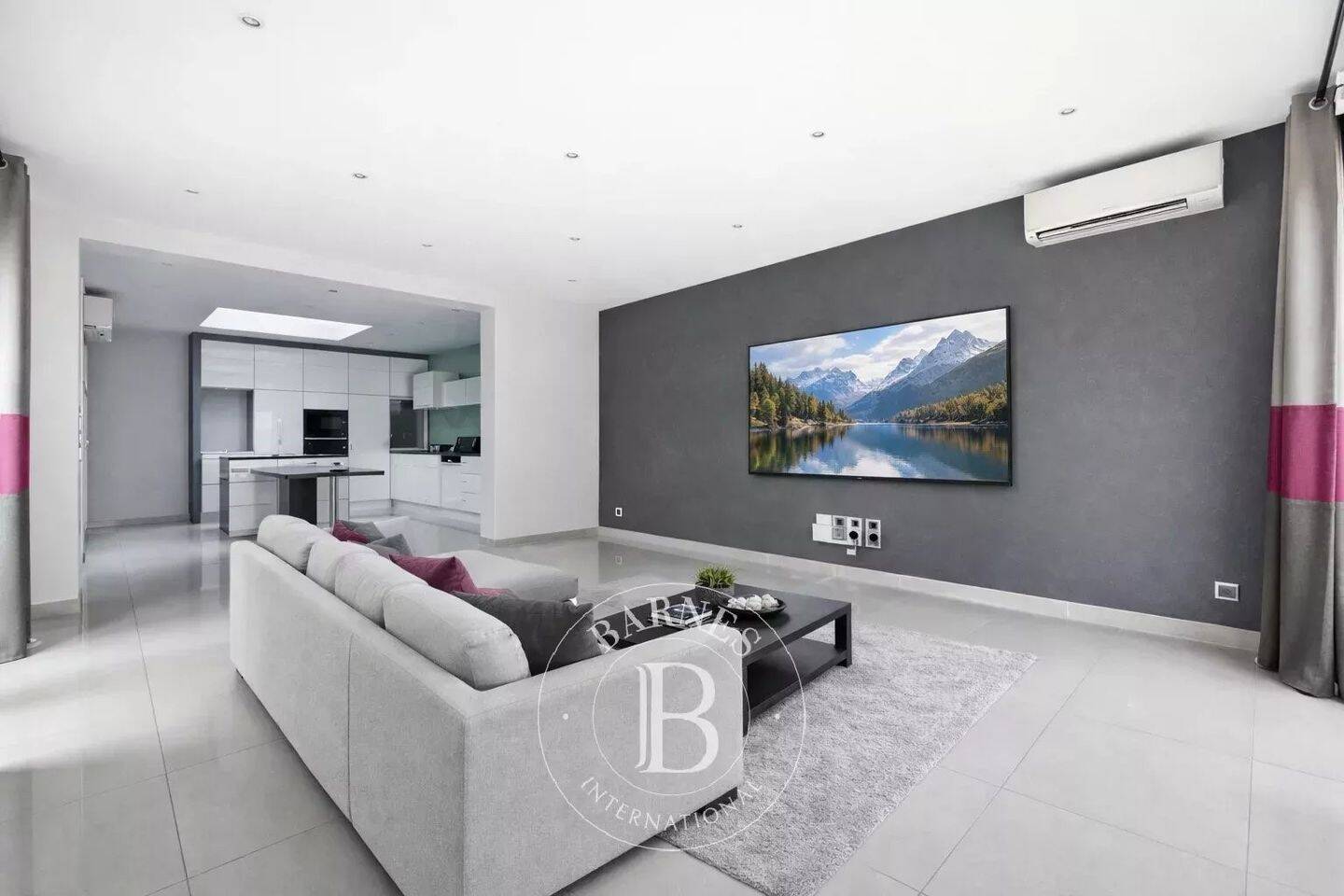 Maison à vendre, 111m², SAINT MAUR DES FOSSES