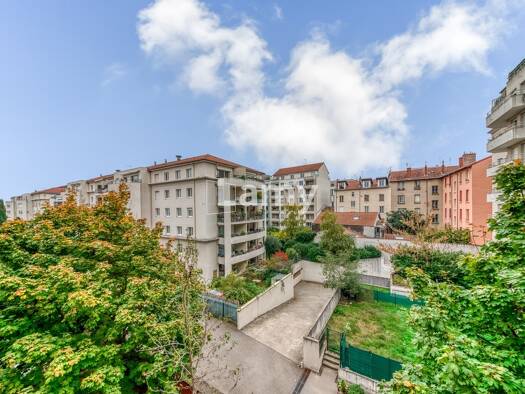 Appartement à vendre 69 000 € 1 pièce 18,8 m² 3ème étage Ferrandière Maisons-Neuves Villeurbanne 69100