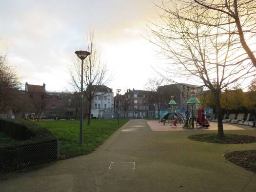 Maison à vendre 102 720 € 3 pièces 2 chambres 45 m² 20 m² de terrain Moulins Lille 59000