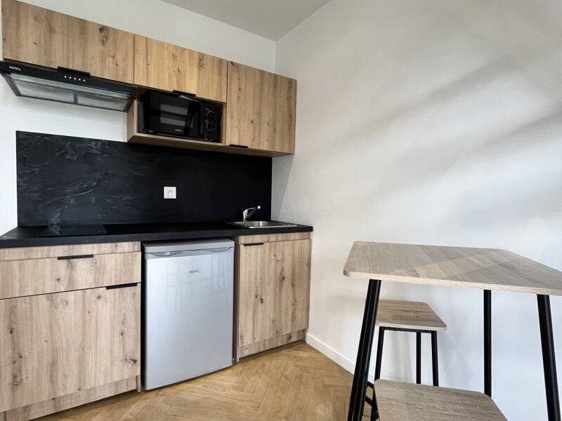 Maison à louer, 25m², LYON 8E
