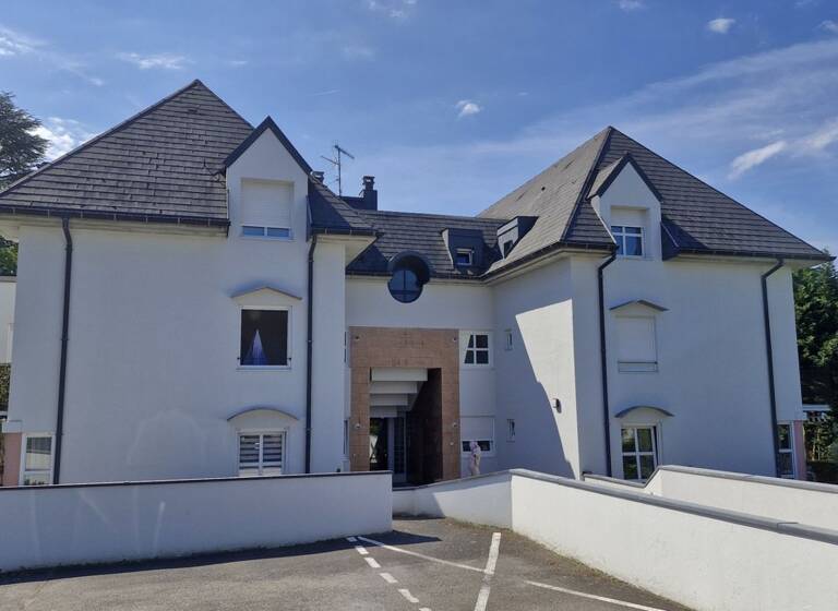 Appartement à vendre 215 000 € 3 pièces 2<br/>chambres 79 m²<br/>superficie 1/2<br/>étage Pfastatt 68120